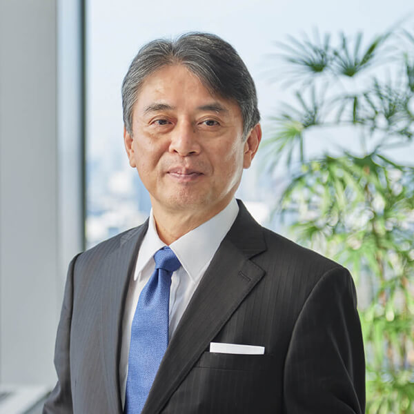 写真：AGC株式会社 代表取締役社長執行役員CEO 平井良典